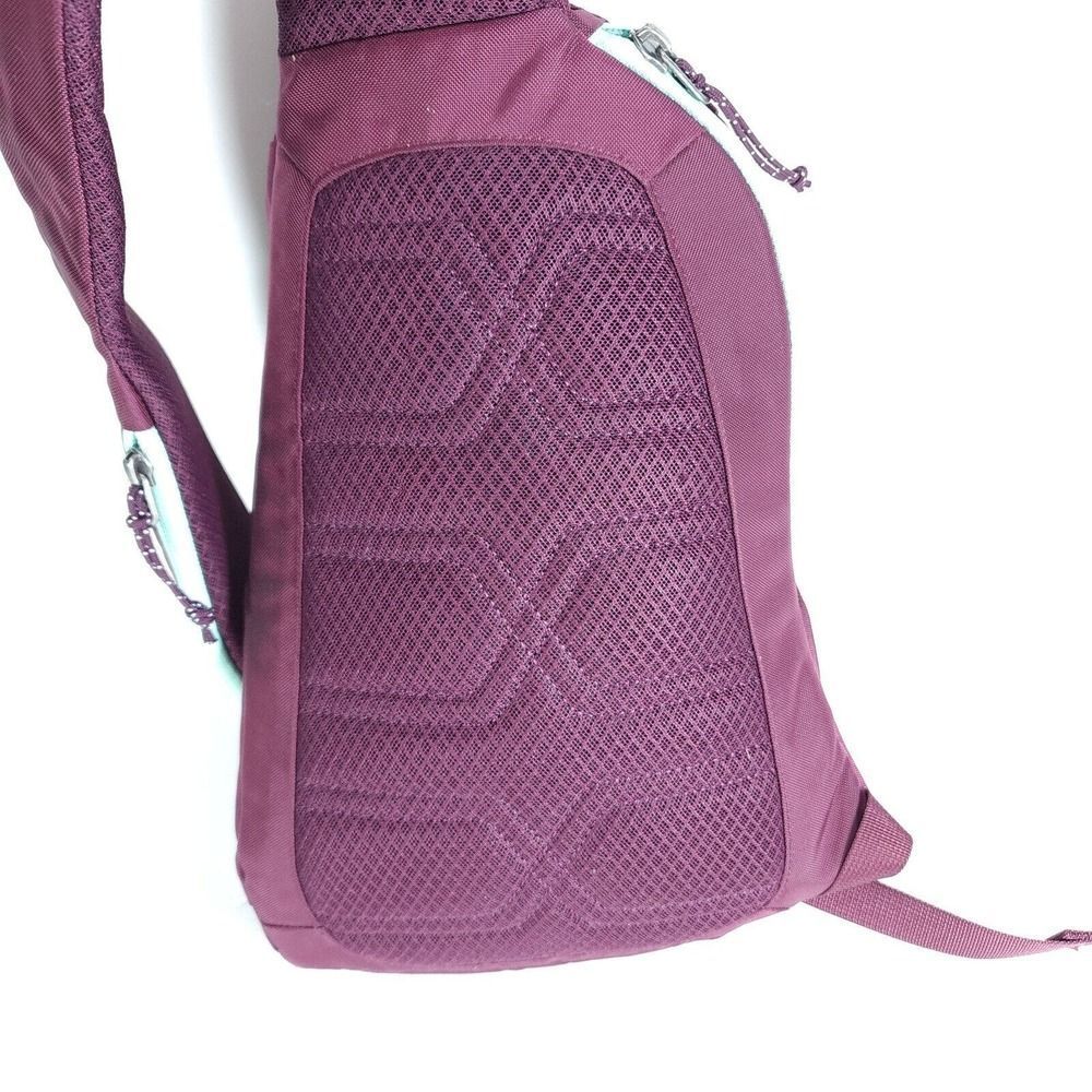 Patagonia Atom 8L Purpl Blue Hiking Sling Shoulder Snap Crossbody Backpack Bag - Picture 8 of 12
